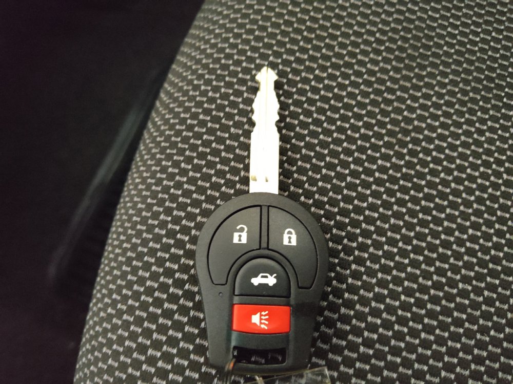 Used 2019 Nissan Versa SV FWD image 32
