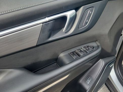 Used 2025 Buick Enclave Preferred image 17