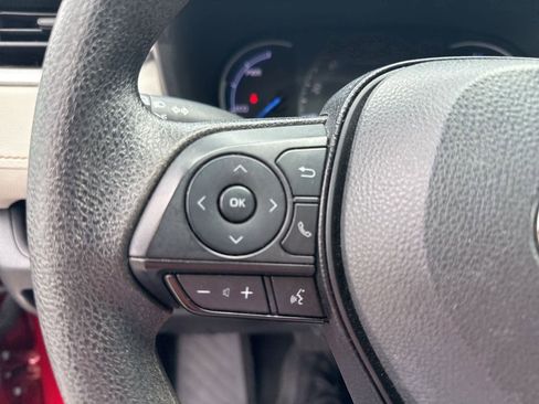 Used 2024 Toyota RAV4 XLE w/ Convenience Package image 14