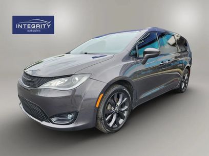 Used 2019 Chrysler Pacifica Touring-L Plus w/ S Appearance Package