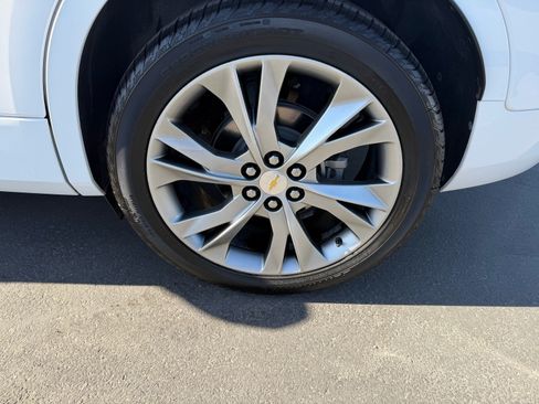 Used 2019 Chevrolet Blazer Premier w/ Sun and Wheels Package FWD image 31