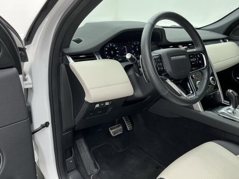 Used 2023 Land Rover Discovery Sport SE R-Dynamic image 14