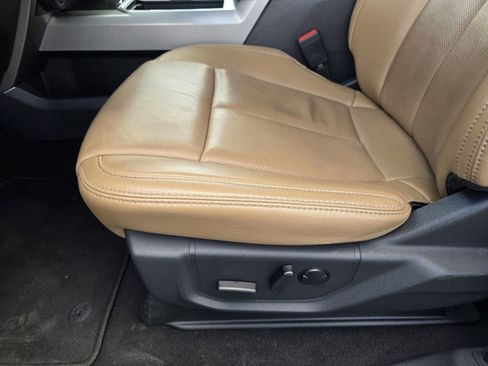 Used 2022 Ford F250 Lariat w/ Lariat Value Package image 22