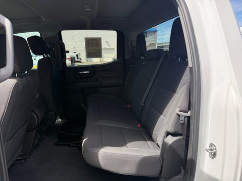 Used 2023 Chevrolet Silverado 1500 Custom image 16