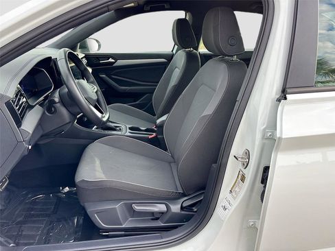 Used 2025 Volkswagen Jetta Sport FWD image 20