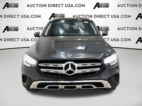 Used 2021 Mercedes-Benz GLC 300 image 3