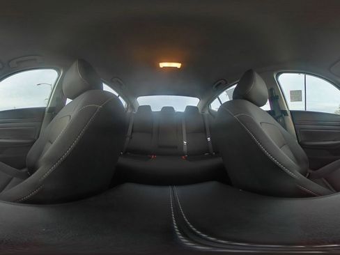 Used 2025 Nissan Altima 2.5 SV image 37