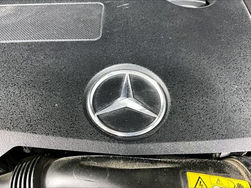 Used 2019 Mercedes-Benz C 300 Sedan image 31