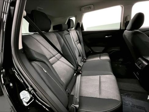 New 2026 Nissan Rogue SV image 32