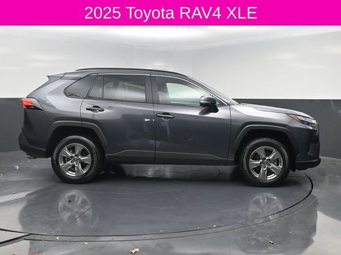 Used 2025 Toyota RAV4 XLE image 4