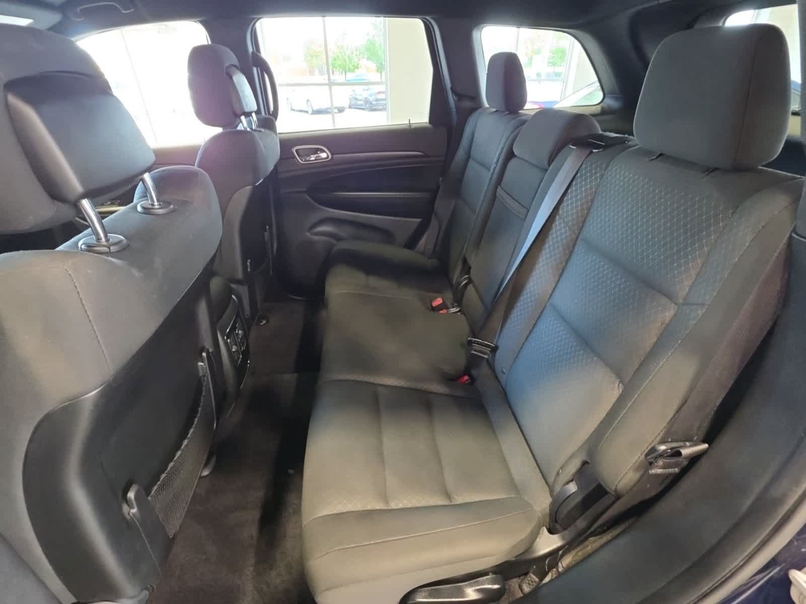 Used 2018 Jeep Grand Cherokee Laredo AWD/4WD image 28