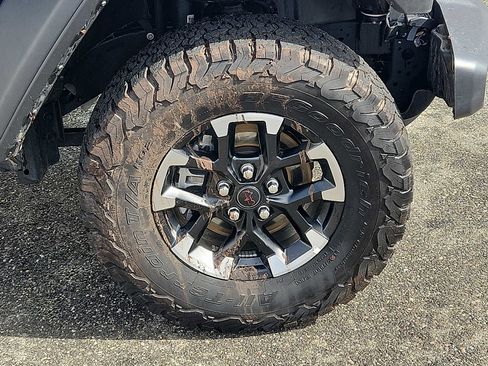 Used 2025 Jeep Wrangler Rubicon image 8