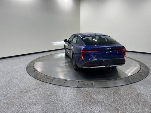 New 2026 Kia K4 LXS image 7