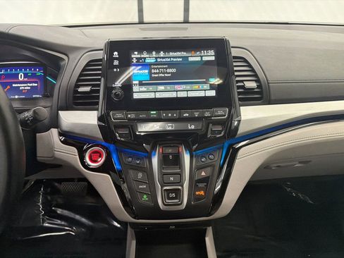 Used 2018 Honda Odyssey Elite image 30