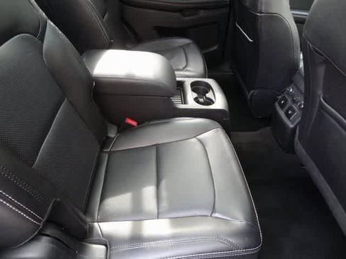 Used 2018 Ford Explorer Limited w/ Ford Safe & Smart Package image 17