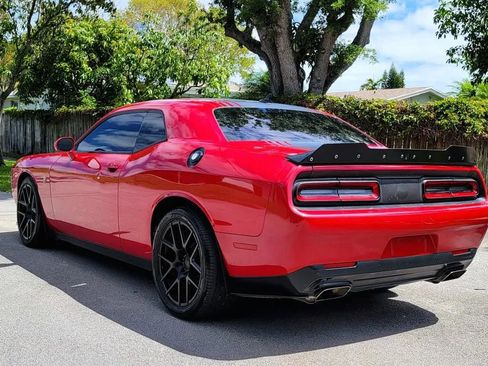 Used 2016 Dodge Challenger R/T Scat Pack RWD image 12