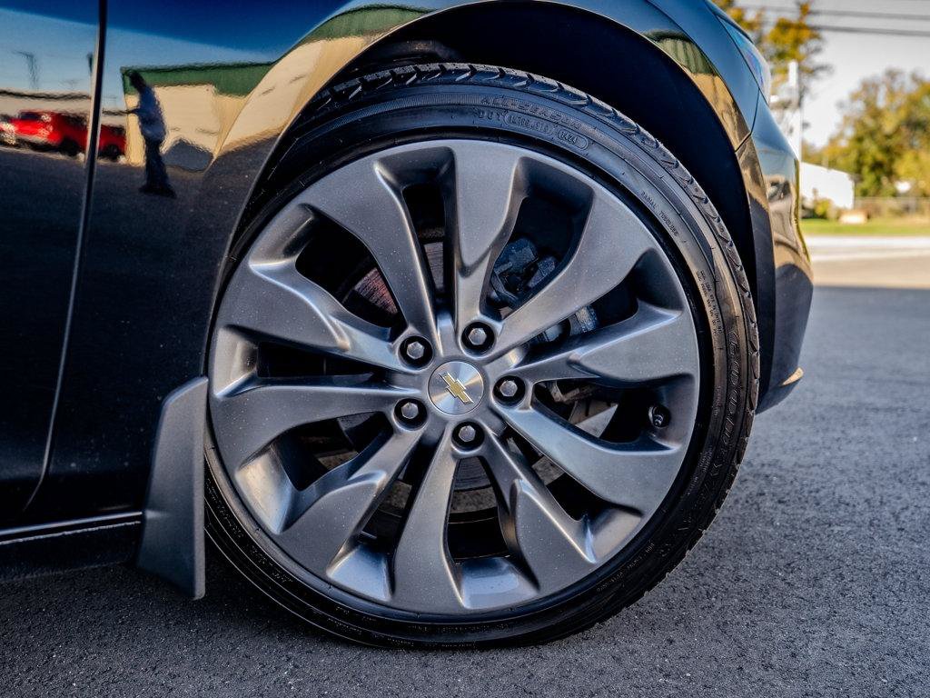 Used 2016 Chevrolet Malibu Premier FWD image 9