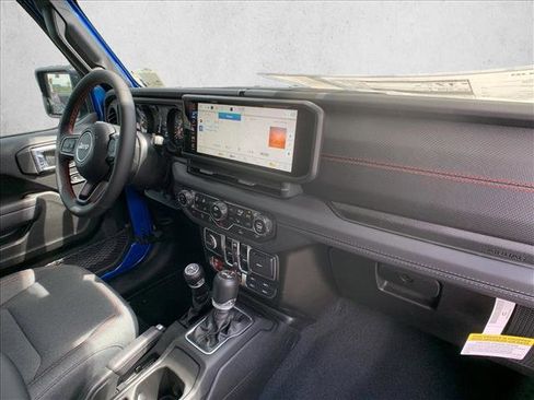 New 2024 Jeep Wrangler Unlimited Rubicon w/ Capability Package image 25