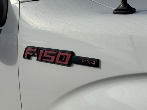 Used 2014 Ford F150 FX4 w/ Equipment Group 402A Luxury image 10