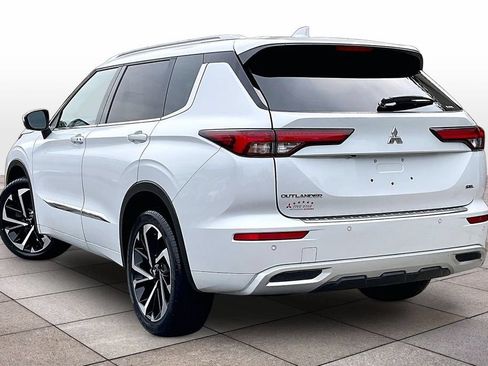 Used 2024 Mitsubishi Outlander SEL AWD/4WD image 11