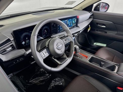 New 2026 Nissan Kicks SR w/ SR Premium Package image 9