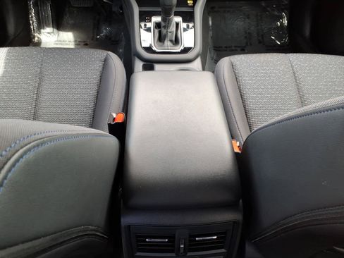 Certified 2025 Subaru Forester Premium AWD/4WD image 33