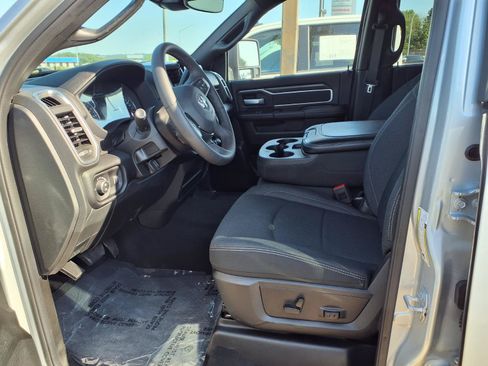 Used 2026 RAM 2500 Big Horn AWD/4WD image 15