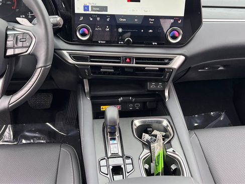 Certified 2025 Lexus RX 350 Premium image 12