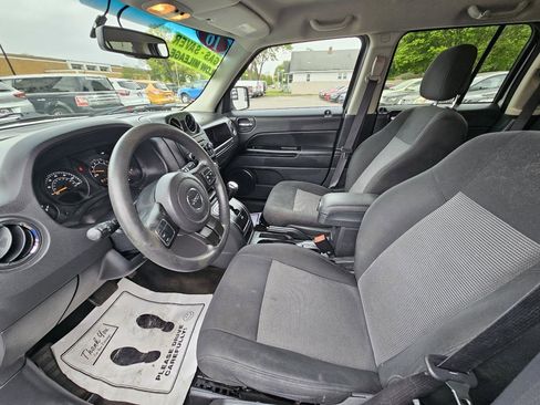 Used 2016 Jeep Patriot Sport w/ Power Value Group FWD image 19