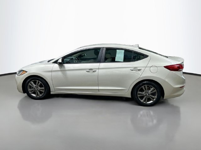 Used 2017 Hyundai Elantra SE FWD image 9