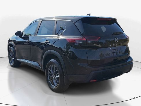 Used 2025 Nissan Rogue S FWD image 6