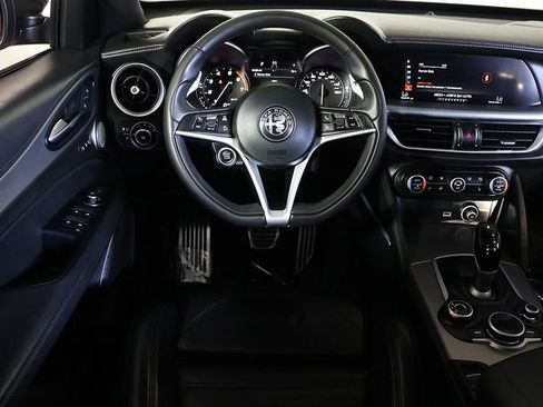 Used 2019 Alfa Romeo Stelvio Ti Sport w/ Quick Order Package 22S Sport AWD/4WD image 3