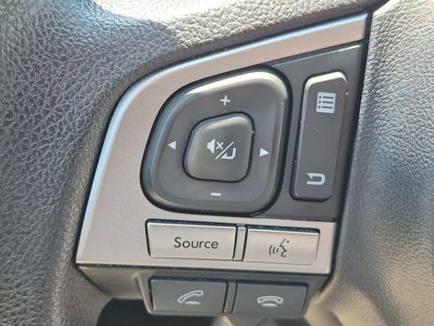 Used 2017 Subaru Forester 2.5i Premium AWD/4WD image 18