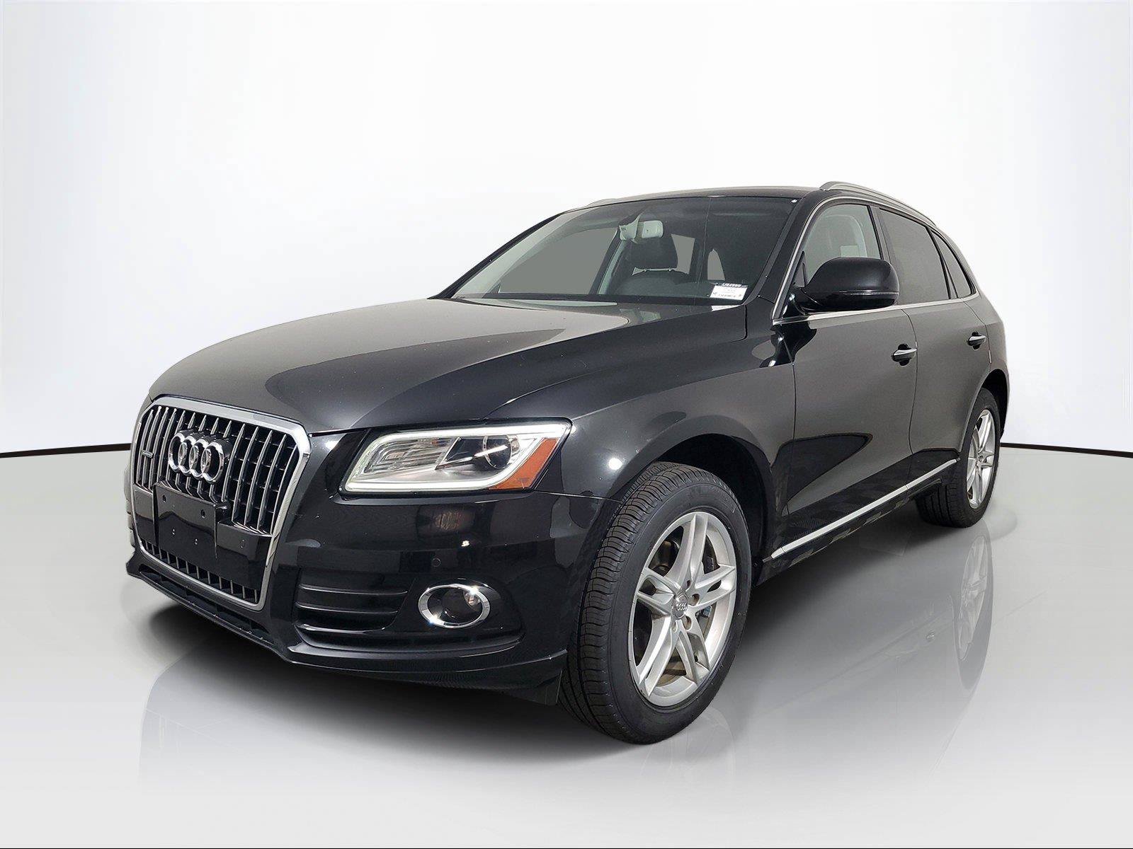 Used 2017 Audi Q5 2.0T Premium Plus w/ Technology Package AWD/4WD image 3