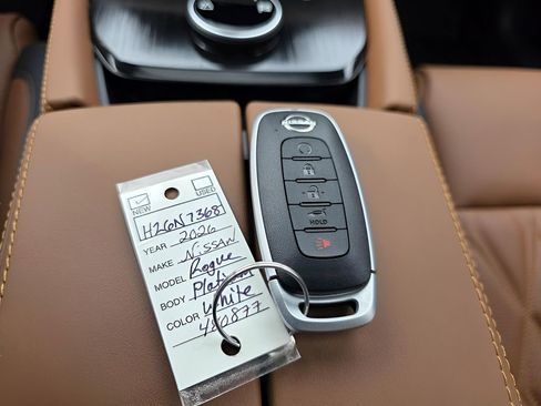 New 2026 Nissan Rogue Platinum image 29