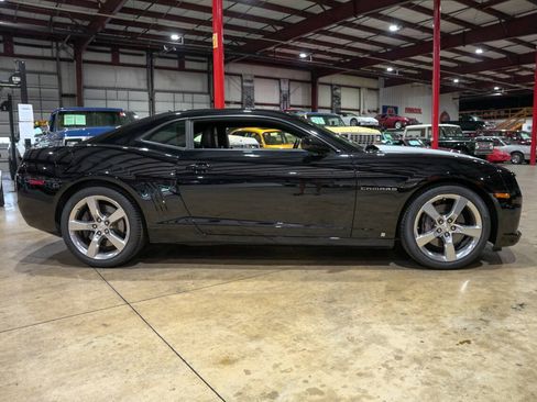 Used 2010 Chevrolet Camaro SS RWD image 10