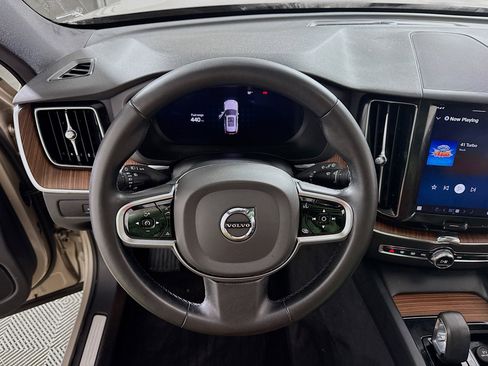 Used 2023 Volvo XC60 B5 Plus w/ Climate Package image 15