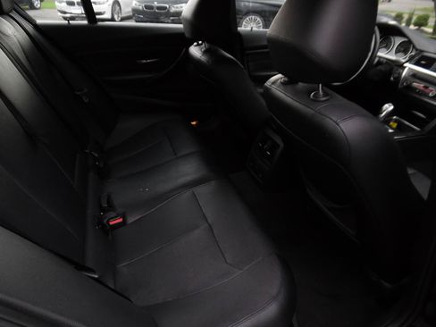 Used 2013 BMW 335i Sedan RWD image 21