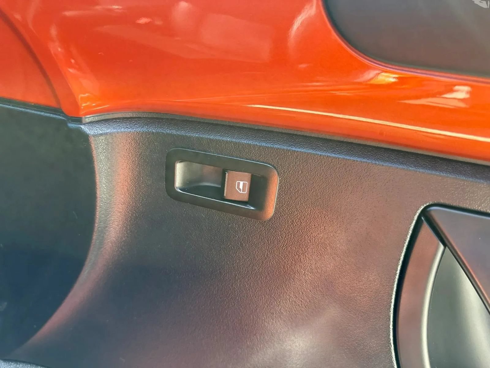 Used 2010 Volkswagen Beetle Final Edition FWD image 16