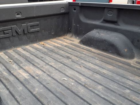 Used 2018 GMC Sierra 1500 SLE w/ SLE Value Package image 6