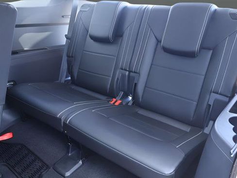 Certified 2023 Volkswagen Atlas SE w/ Panoramic Sunroof Package FWD image 19