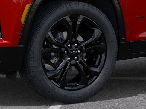 New 2027 Chevrolet Traverse RS w/ LPO, Floor Liner Package FWD image 9