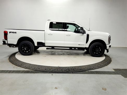 New 2026 Ford F350 Lariat w/ Black Appearance Package image 8