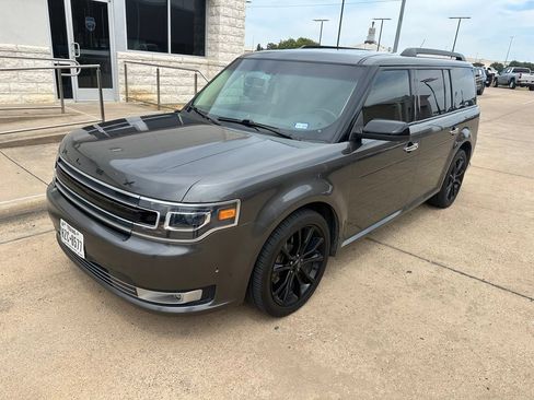 Used 2016 Ford Flex Limited w/ Equipment Group 301A FWD image 22