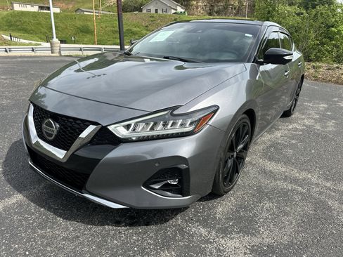 Used 2019 Nissan Maxima SR w/ Premium Package FWD image 7