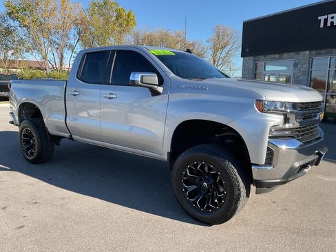 Used 2022 Chevrolet Silverado 1500 LT image 10