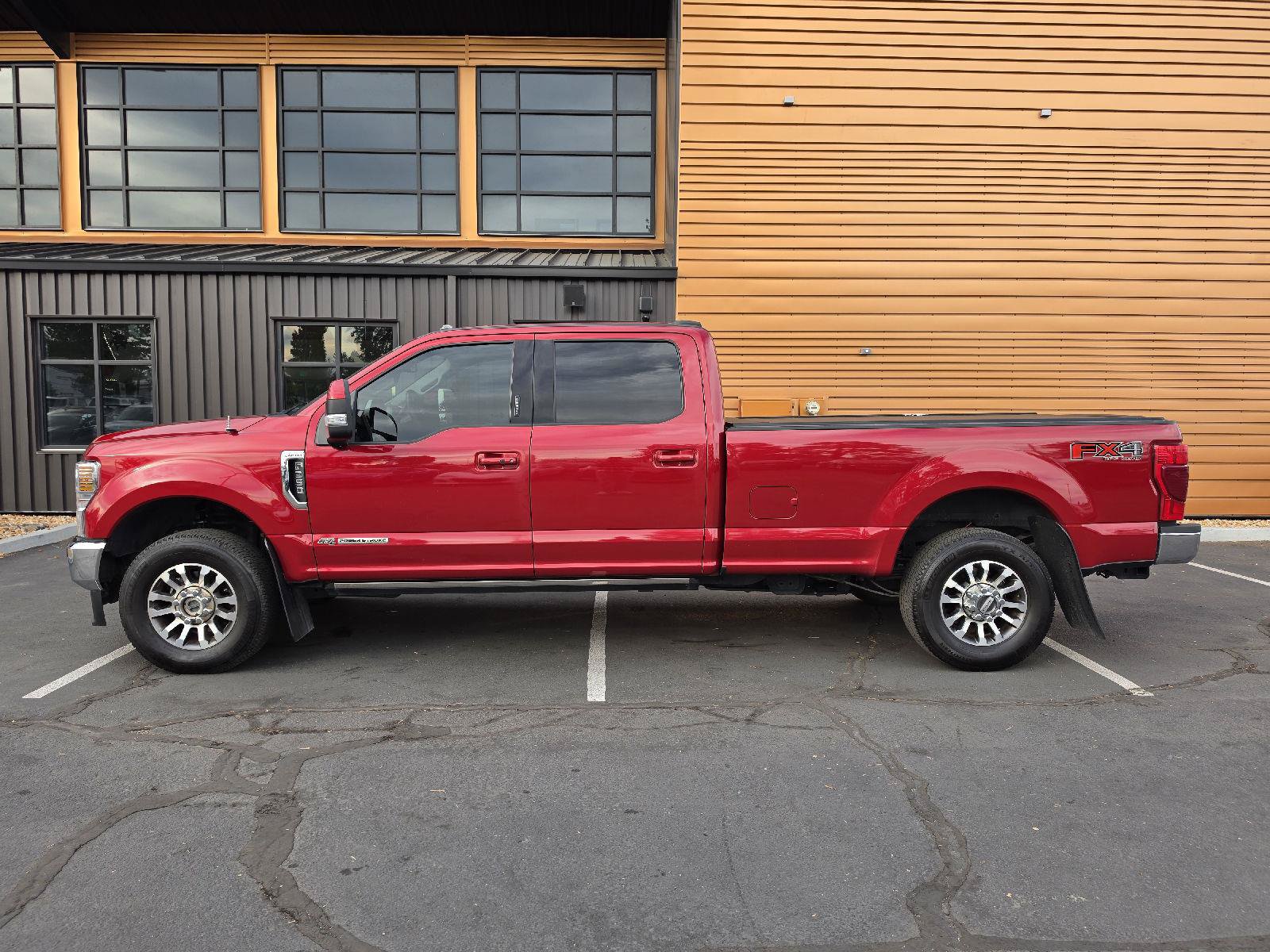 Used 2020 Ford F350 Lariat w/ Lariat Ultimate Package AWD/4WD image 2