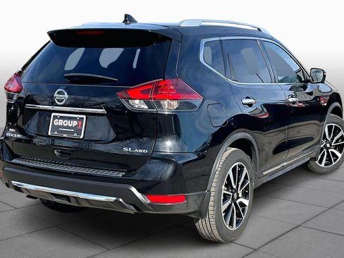 Used 2018 Nissan Rogue SL w/ Premium Package image 12