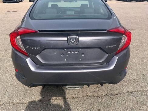 Used 2019 Honda Civic Sport image 7