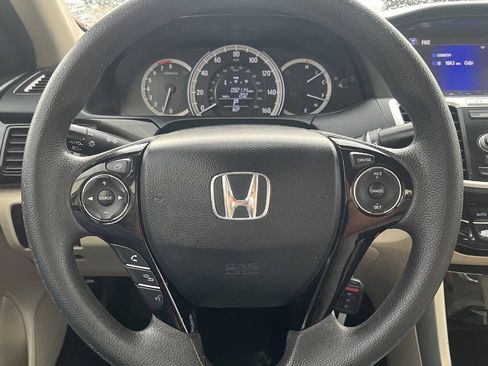 Used 2017 Honda Accord LX image 25